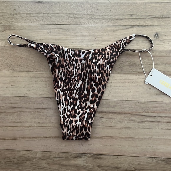 LEOPARD PRINT TRIANGLE BIKINI TOP and CHEEKY BIKINI BOTTOM - Picture 3 of 7